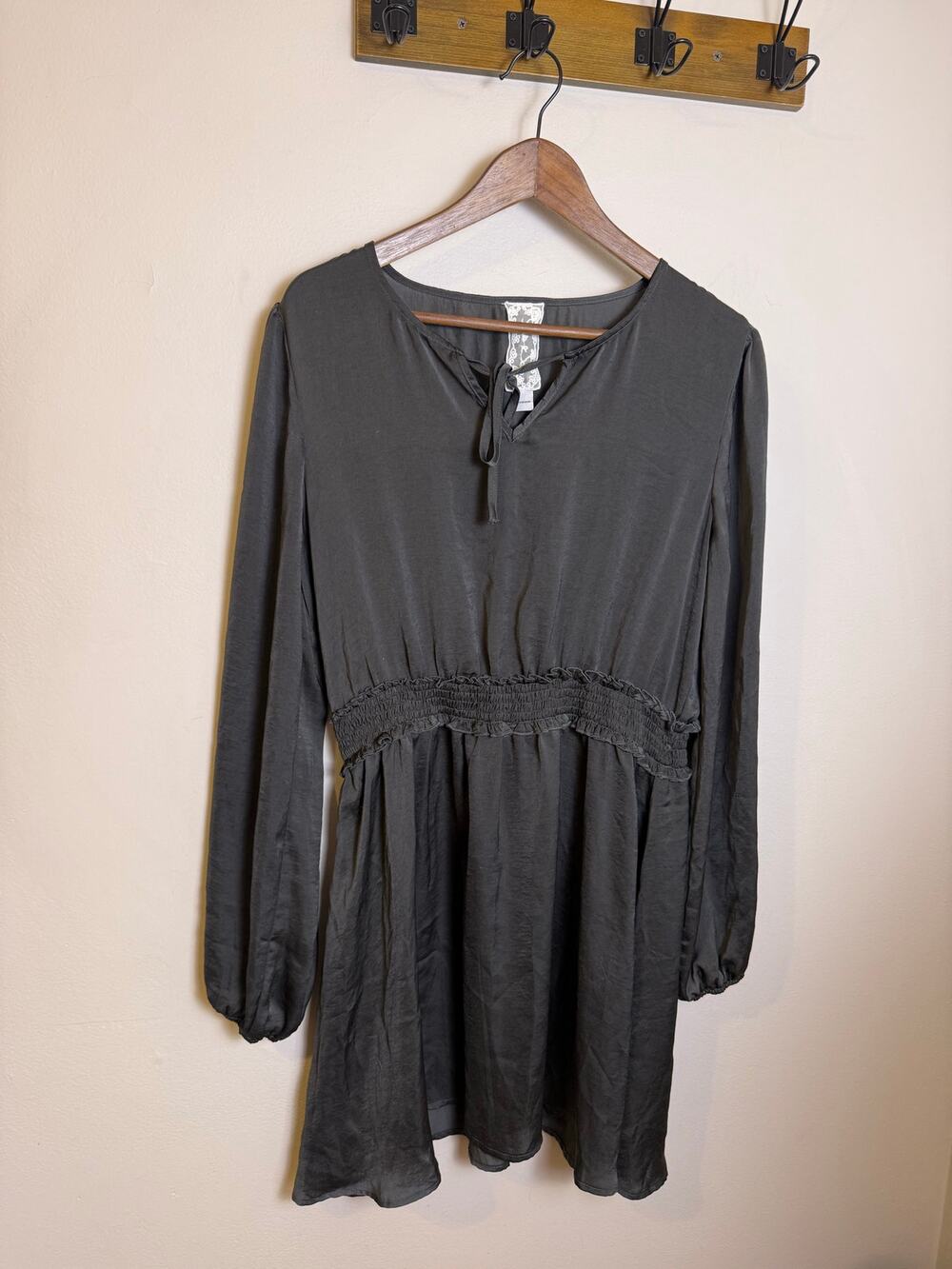 Sadie & Sage Women’s Light Weight Long Sleeve Mini Dress Dark Grey Sz XL